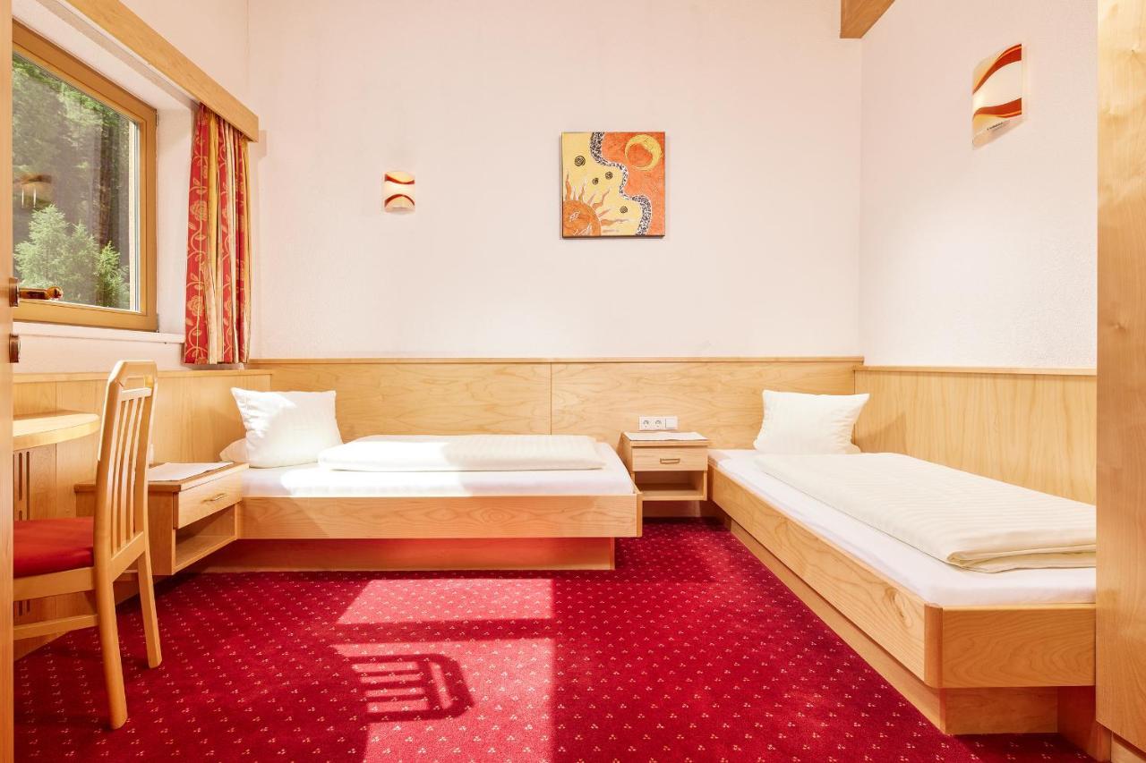 Hotel Sunny Soelden Екстер'єр фото