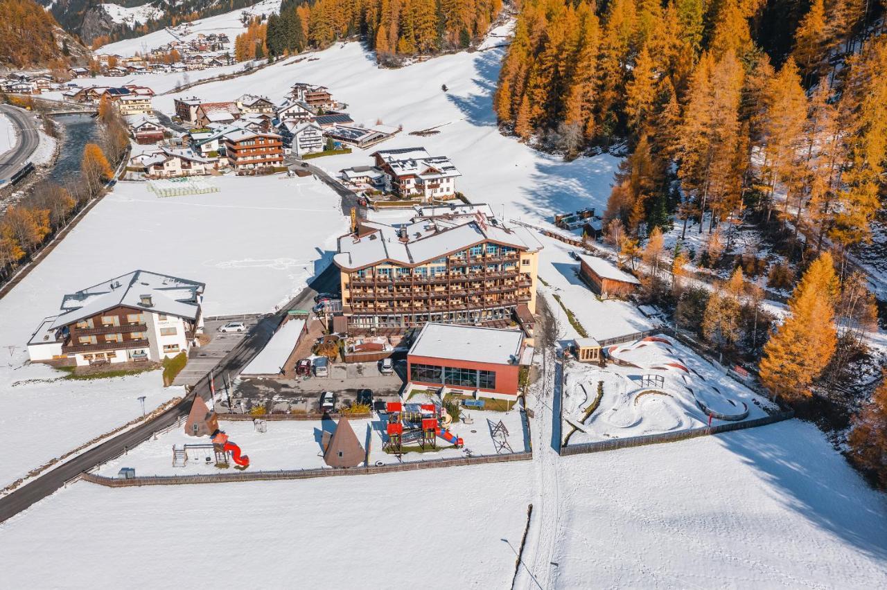 Hotel Sunny Soelden Екстер'єр фото